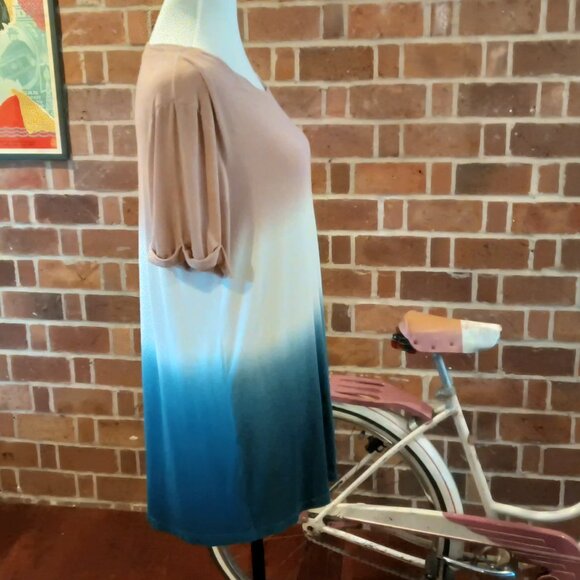 Womens π· OS Dusty Rose - White And Blue Color Bleed Short Sleeve Stretch Top π - Picture 4 of 10